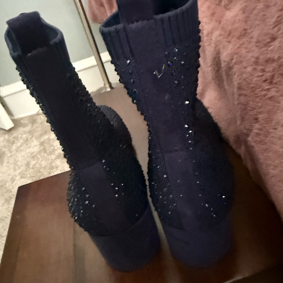 Reaction Kenneth Cole Navy Ankle Booties - Picture 5 of 6